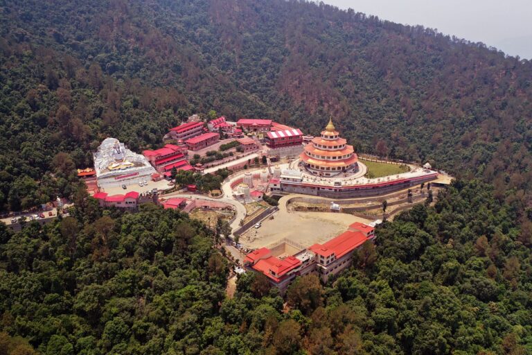 Exploring the Spiritual Side of Uttarakhand: Temples and Ashrams